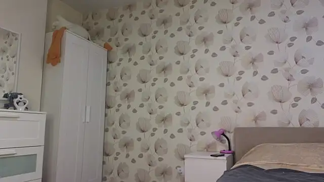 Annabel theMoon online show from September 26, 2025, 2:51 am