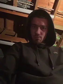 Johnclips2 online show from September 28, 2025, 3:35 am