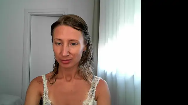 Snapshot of Paevoa chatting on October 2, 2025, 8:40 am Paevoa online show from October 2, 2025, 8:40 am