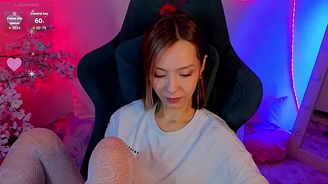 Snapshot of LumMina chatting on March 22, 2026, 11:34 am LumMina online show from March 22, 2026, 11:34 am