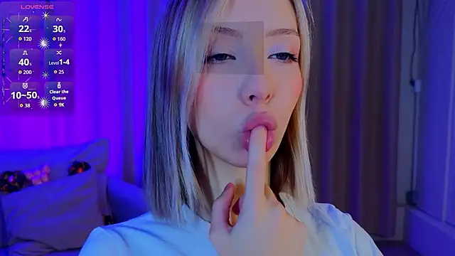 Snapshot of LumMina chatting on March 31, 2026, 9:00 am LumMina online show from March 31, 2026, 9:00 am