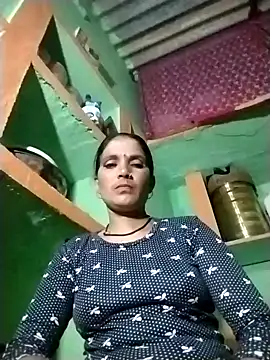 Snapshot of Monika_cut chatting on October 20, 2025, 4:29 pm Monika cut online show from October 20, 2025, 4:29 pm