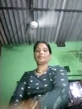 Snapshot of Monika_cut chatting on October 18, 2025, 4:09 pm Monika cut online show from October 18, 2025, 4:09 pm