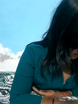 Rashmi Pathak online show from November 9, 2025, 3:21 am