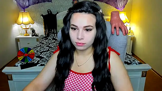 Snapshot of OmniaSher chatting on November 8, 2025, 10:41 am OmniaSher online show from November 8, 2025, 10:41 am