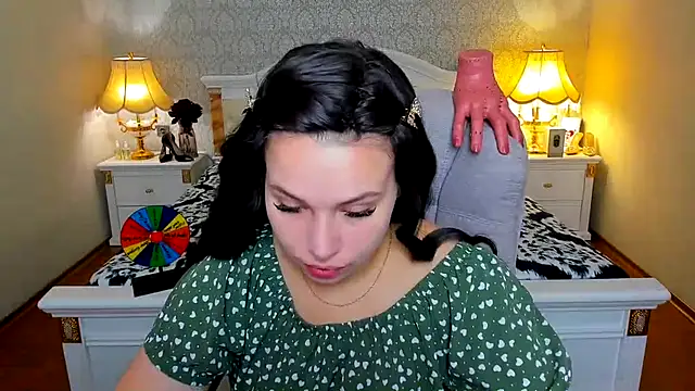 Snapshot of OmniaSher chatting on November 21, 2025, 9:52 am OmniaSher online show from November 21, 2025, 9:52 am