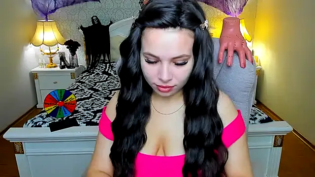 Snapshot of OmniaSher chatting on November 11, 2025, 10:10 am OmniaSher online show from November 11, 2025, 10:10 am