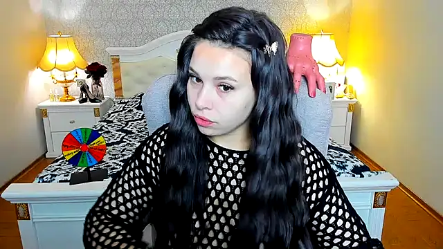 Snapshot of OmniaSher chatting on November 24, 2025, 10:04 am OmniaSher online show from November 24, 2025, 10:04 am