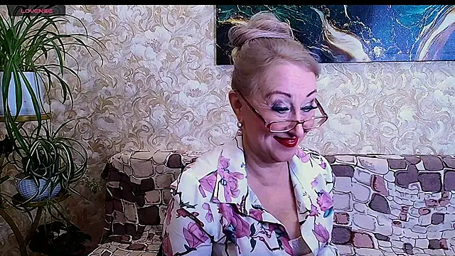 Snapshot of _Sara__Smith_ chatting on March 3, 2026, 10:44 am Sara Smith online show from March 3, 2026, 10:44 am