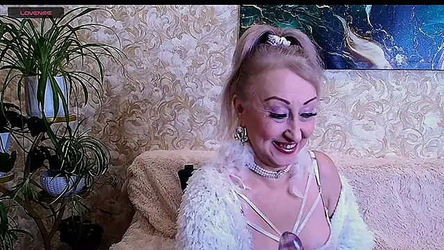 Snapshot of _Sara__Smith_ chatting on February 22, 2026, 11:01 am Sara Smith online show from February 22, 2026, 11:01 am