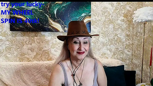  Sara  Smith  online show from November 28, 2025, 1:06 am