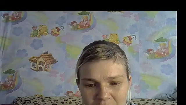 SaraSnow  online show from April 28, 2026, 6:23 pm