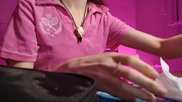 Snapshot of Yoka_paradoXXX chatting on December 18, 2025, 5:12 am Yoka paradoXXX online show from December 18, 2025, 5:12 am