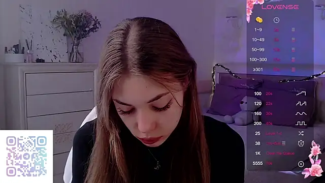 Snapshot of Leila_Vanilla chatting on November 30, 2025, 2:23 am Leila Vanilla online show from November 30, 2025, 2:23 am