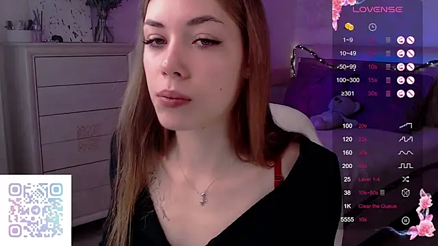 Snapshot of Leila_Vanilla chatting on November 27, 2025, 2:23 am Leila Vanilla online show from November 27, 2025, 2:23 am