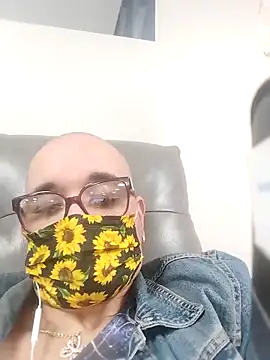 Yarry40 online show from February 12, 2026, 5:02 pm