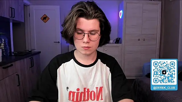 Snapshot of Derek_Shameless chatting on May 12, 2026, 10:27 pm Derek Shameless online show from May 12, 2026, 10:27 pm