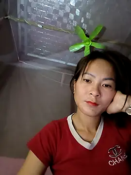 Snapshot of Yumyum_kiw chatting on November 13, 2025, 9:08 pm Yumyum kiw online show from November 13, 2025, 9:08 pm