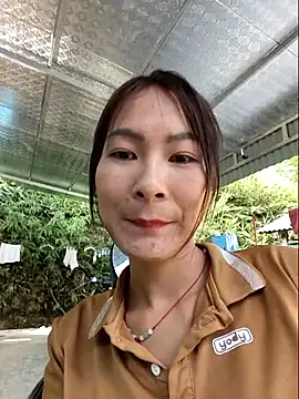 Snapshot of Yumyum_kiw chatting on November 6, 2025, 3:10 am Yumyum kiw online show from November 6, 2025, 3:10 am