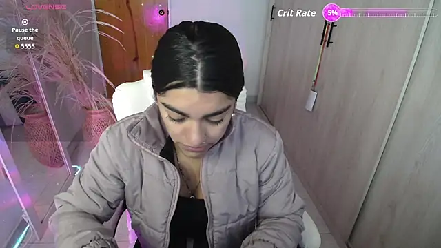 Snapshot of amarasilk_ chatting on November 19, 2025, 12:38 pm amarasilk online show from November 19, 2025, 12:38 pm