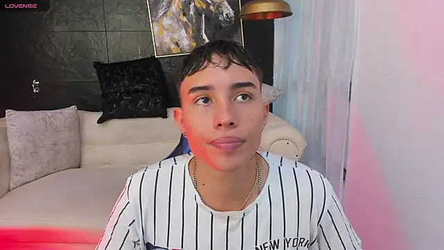 Snapshot of fher_rivers chatting on September 24, 2025, 7:20 pm fher rivers online show from September 24, 2025, 7:20 pm