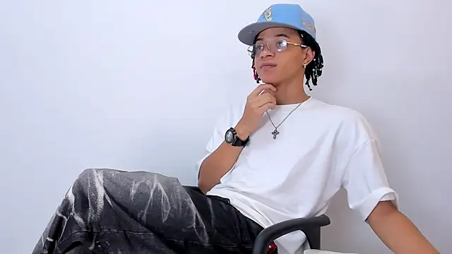 Snapshot of MARSHALL_SPENCER chatting on January 6, 2026, 1:15 pm MARSHALL SPENCER online show from January 6, 2026, 1:15 pm