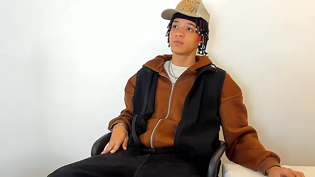 Snapshot of MARSHALL_SPENCER chatting on February 17, 2026, 1:08 pm MARSHALL SPENCER online show from February 17, 2026, 1:08 pm