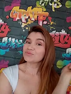 ksophie32 online show from September 8, 2025, 3:55 pm