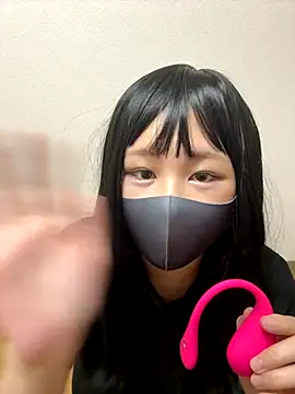 nayuta 777  online show from September 13, 2025, 4:07 pm