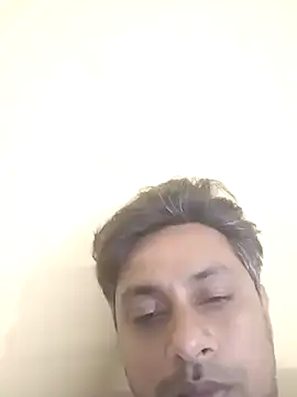 Snapshot of Flybye_0009 chatting on May 29, 2026, 9:54 pm Flybye 0009 online show from May 29, 2026, 9:54 pm