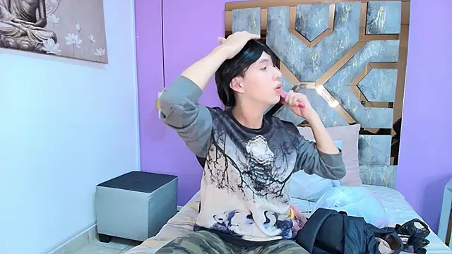 Snapshot of Electra_Gosselin chatting on October 24, 2025, 1:21 pm Electra Gosselin online show from October 24, 2025, 1:21 pm