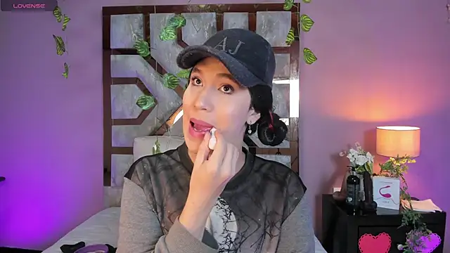 Snapshot of Electra_Gosselin chatting on June 10, 2026, 12:56 am Electra Gosselin online show from June 10, 2026, 12:56 am