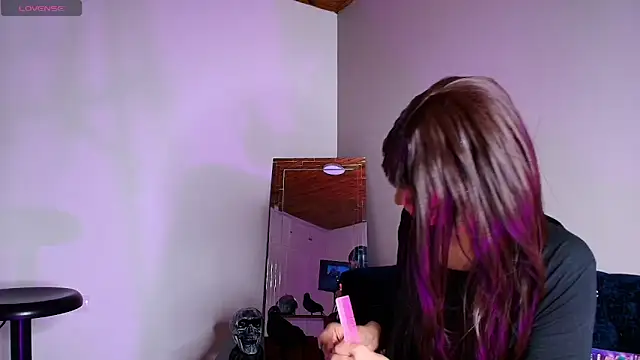 Snapshot of Electra_Gosselin chatting on October 30, 2025, 3:49 am Electra Gosselin online show from October 30, 2025, 3:49 am