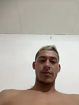 Snapshot of Boy_hot- chatting on May 11, 2026, 6:04 am Boy hot- online show from May 11, 2026, 6:04 am