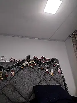 Snapshot of Shantey_Laurent chatting on December 13, 2025, 8:04 pm Shantey Laurent online show from December 13, 2025, 8:04 pm