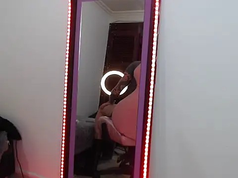 Snapshot of Maddy_Vicius19 chatting on September 20, 2025, 7:41 pm Maddy Vicius19 online show from September 20, 2025, 7:41 pm