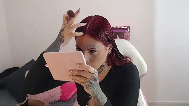 Snapshot of Maddy_Vicius19 chatting on September 27, 2025, 9:32 pm Maddy Vicius19 online show from September 27, 2025, 9:32 pm