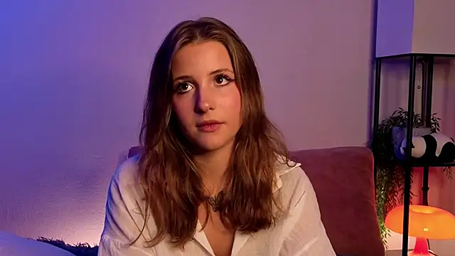 Snapshot of LoveSeekins chatting on November 16, 2025, 7:18 pm LoveSeekins online show from November 16, 2025, 7:18 pm