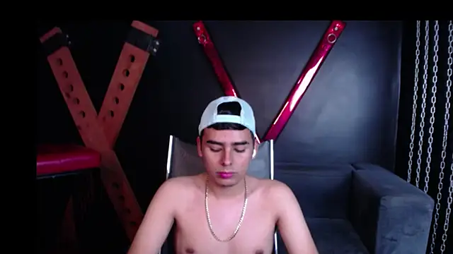 Snapshot of Matthewlodge chatting on October 24, 2025, 2:05 pm Matthewlodge online show from October 24, 2025, 2:05 pm