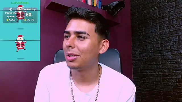 Snapshot of Matthewlodge chatting on December 4, 2025, 3:55 pm Matthewlodge online show from December 4, 2025, 3:55 pm