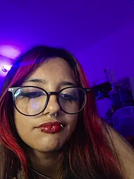 Snapshot of carolinerue chatting on April 27, 2026, 11:52 am carolinerue online show from April 27, 2026, 11:52 am