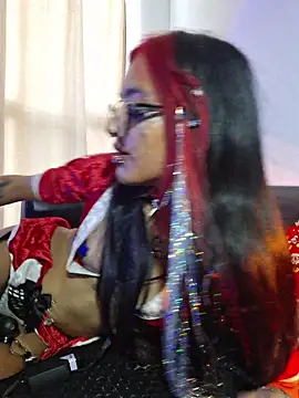 carolinerue online show from December 19, 2025, 9:28 pm