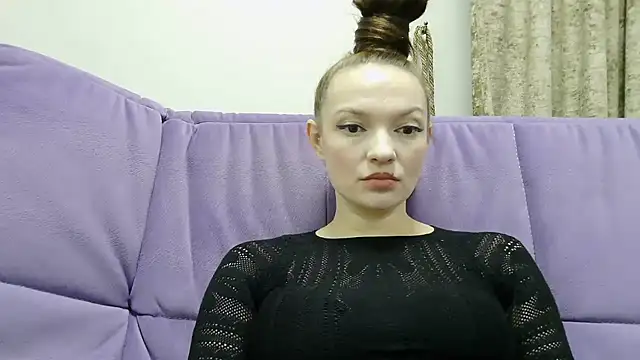 Snapshot of Salynxa chatting on March 3, 2026, 10:11 am Salynxa online show from March 3, 2026, 10:11 am