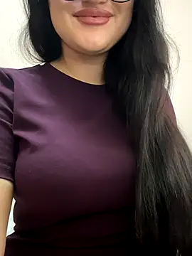 Snapshot of Molly-molly- chatting on November 7, 2025, 10:53 am Molly-molly- online show from November 7, 2025, 10:53 am