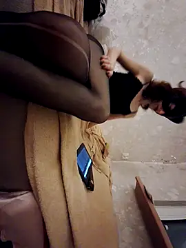 SecretIna online show from November 5, 2025, 8:45 pm