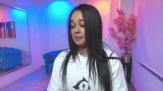 Snapshot of Black_roseee chatting on April 3, 2026, 3:35 am Black roseee online show from April 3, 2026, 3:35 am
