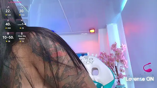 Snapshot of Black_roseee chatting on May 17, 2026, 3:45 pm Black roseee online show from May 17, 2026, 3:45 pm