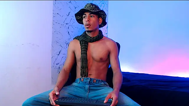 Snapshot of lorian_vikel chatting on January 8, 2026, 1:39 pm lorian vikel online show from January 8, 2026, 1:39 pm