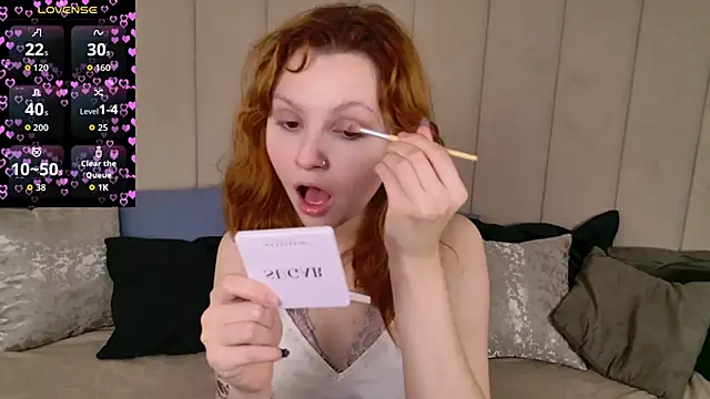 AlisHanson online show from September 23, 2025, 9:27 am