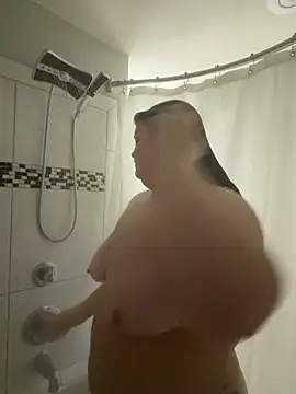 Snapshot of PlayWithBrittany chatting on December 21, 2025, 4:08 pm PlayWithBrittany online show from December 21, 2025, 4:08 pm